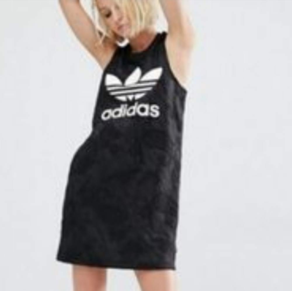 NWT Adidas sz L treefoil paisley textured jersey dress.